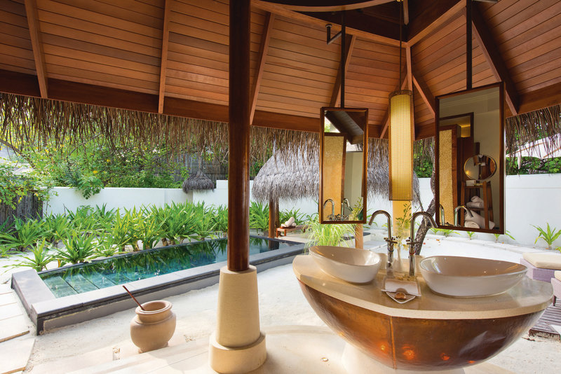 Constance Halaveli Maldives 19