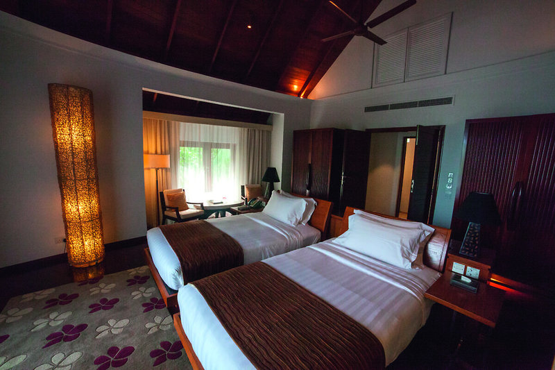 Constance Halaveli Maldives 10