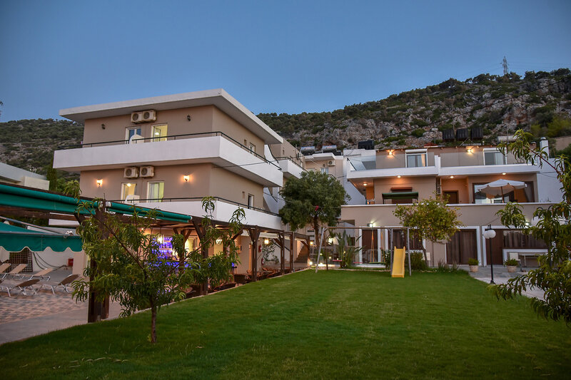 Iraklis Apartments 1