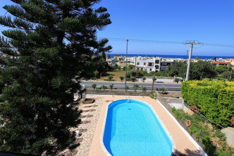 Iraklis Apartments 2
