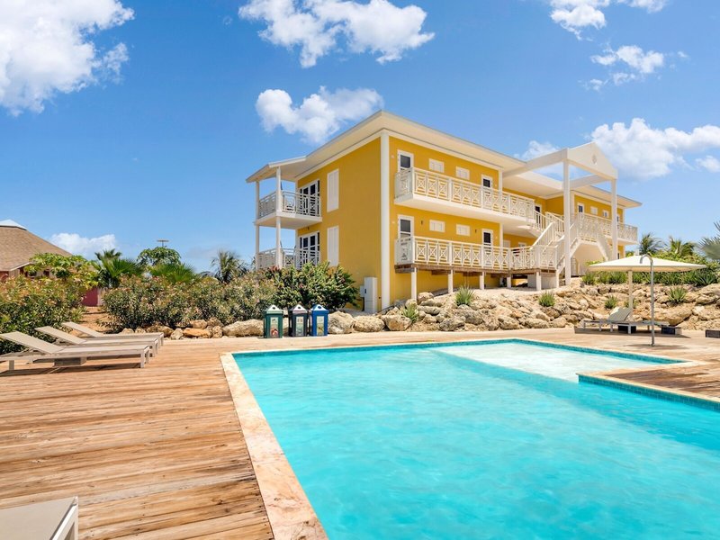 Chogogo Dive & Beach Resort 10