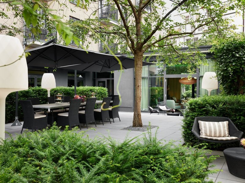 The George 13