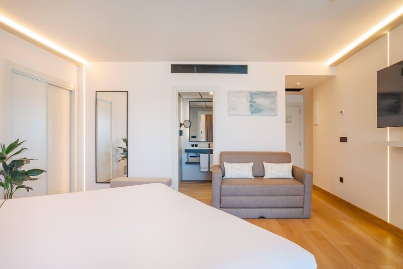 The Level At Meliá Alicante 55