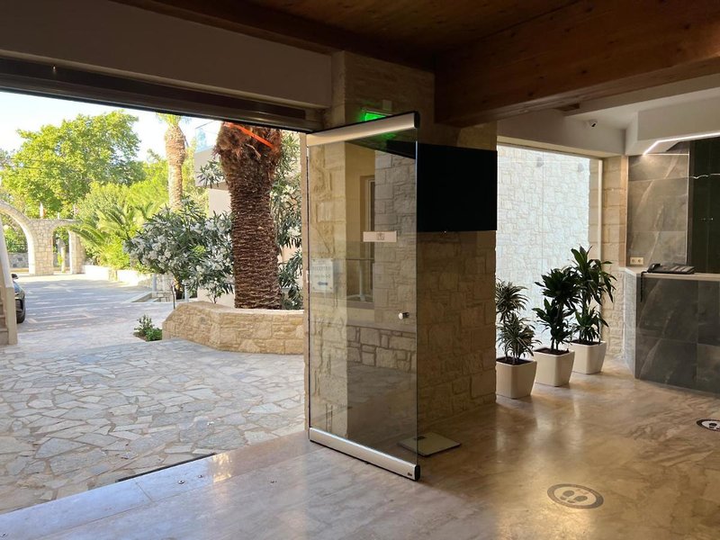 Lili Hotel 12