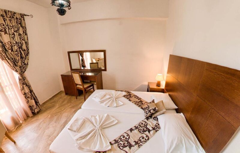 Lili Hotel 16