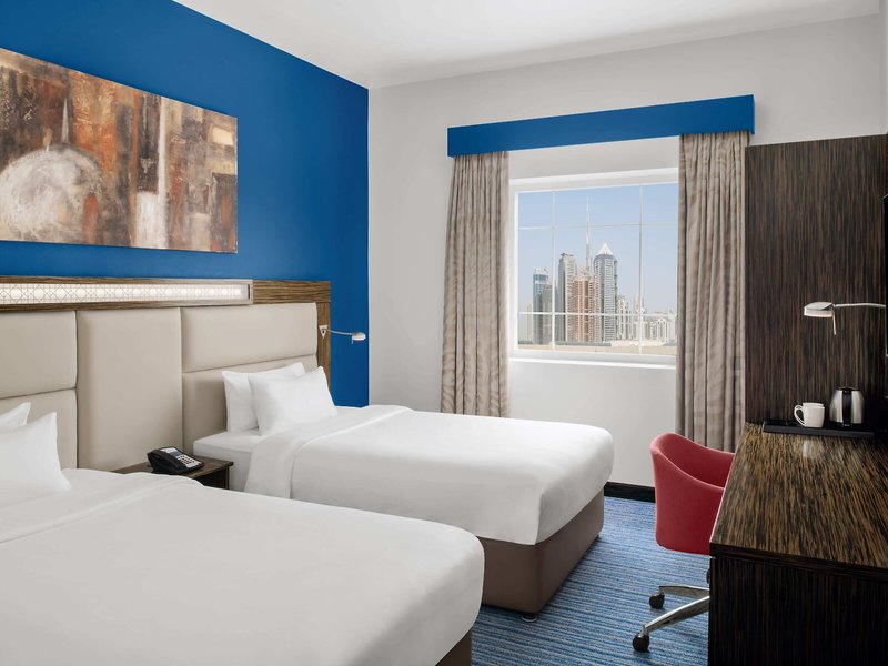 Holiday Inn Express Dubai Safa Park 24