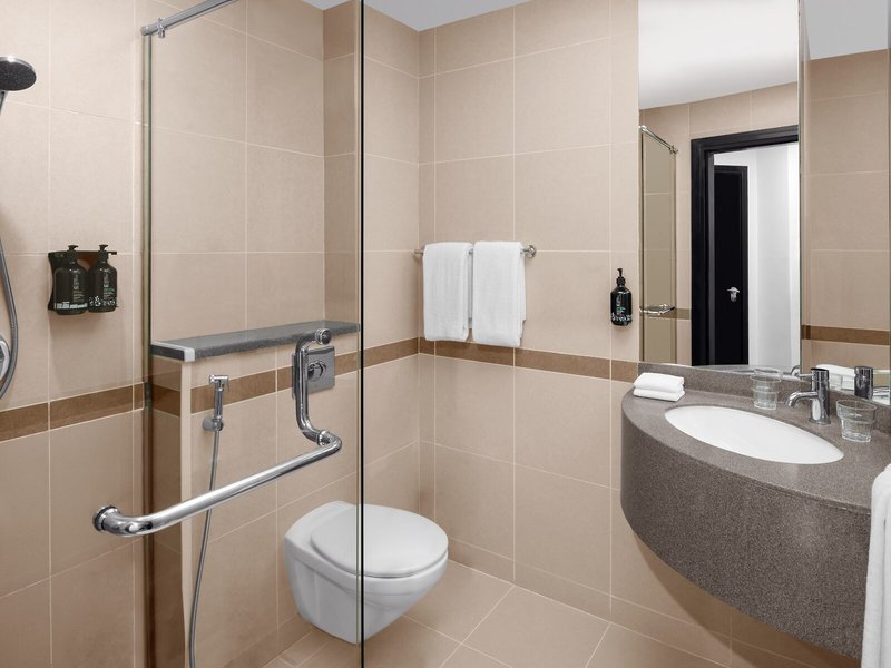 Holiday Inn Express Dubai Safa Park 35