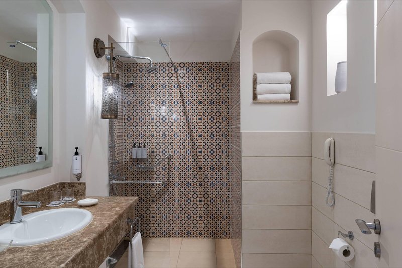 The Cove Rotana Resort 36