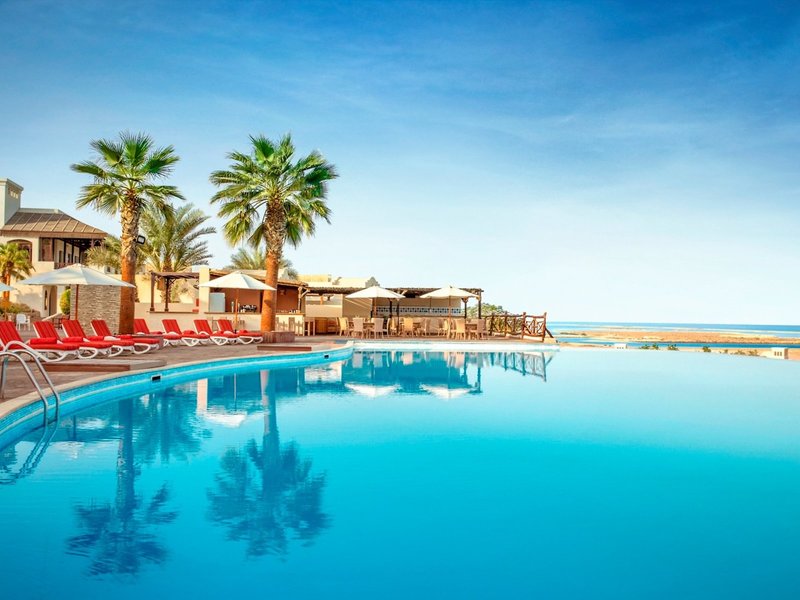 The Cove Rotana Resort 7