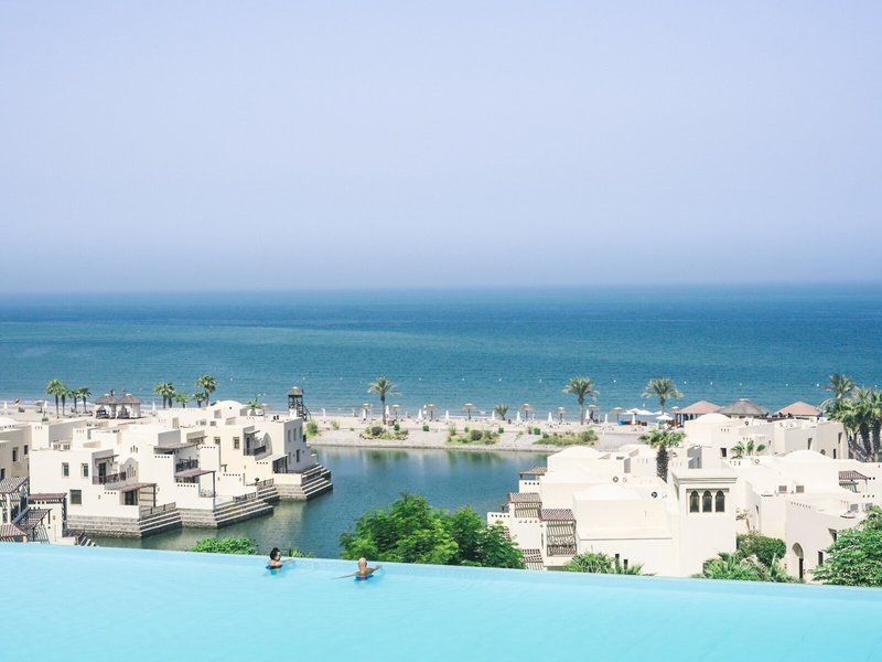 The Cove Rotana Resort 9