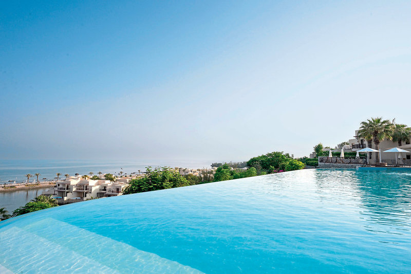 The Cove Rotana Resort 11