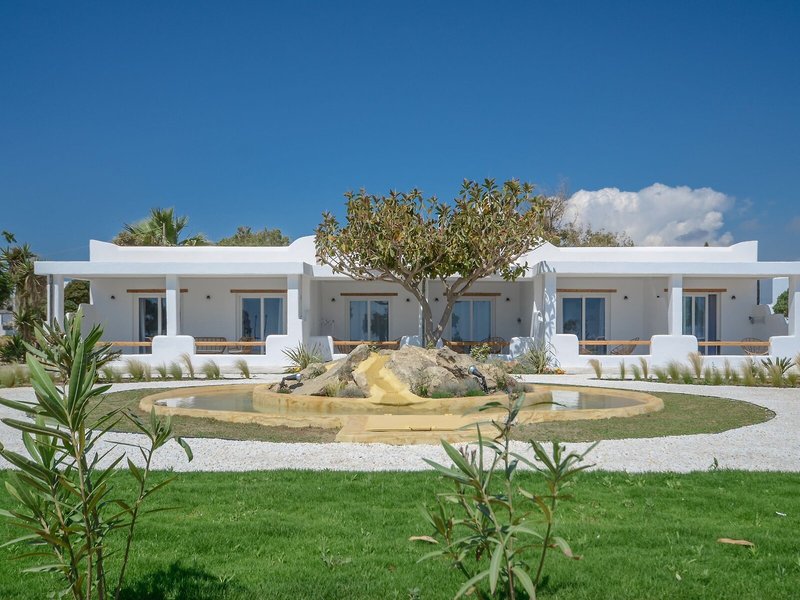 Glaronissi Beach Suites 5