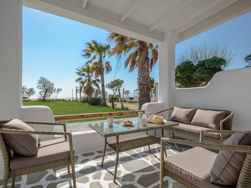 Glaronissi Beach Suites 22