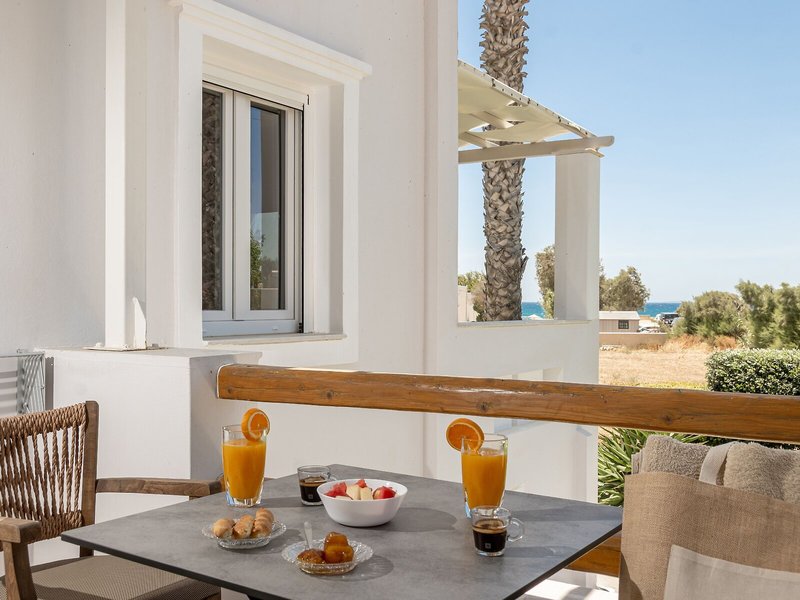 Glaronissi Beach Suites 31