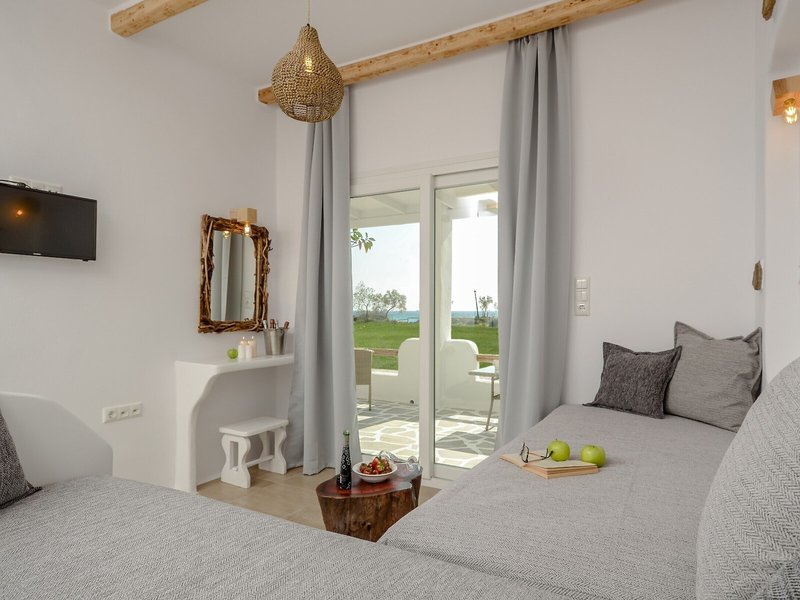Glaronissi Beach Suites 34