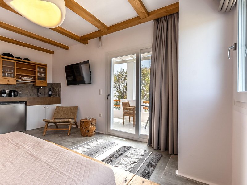 Glaronissi Beach Suites 35