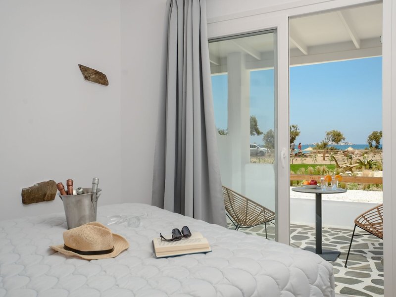 Glaronissi Beach Suites 36