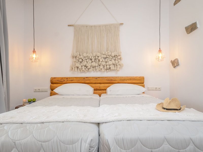 Glaronissi Beach Suites 37