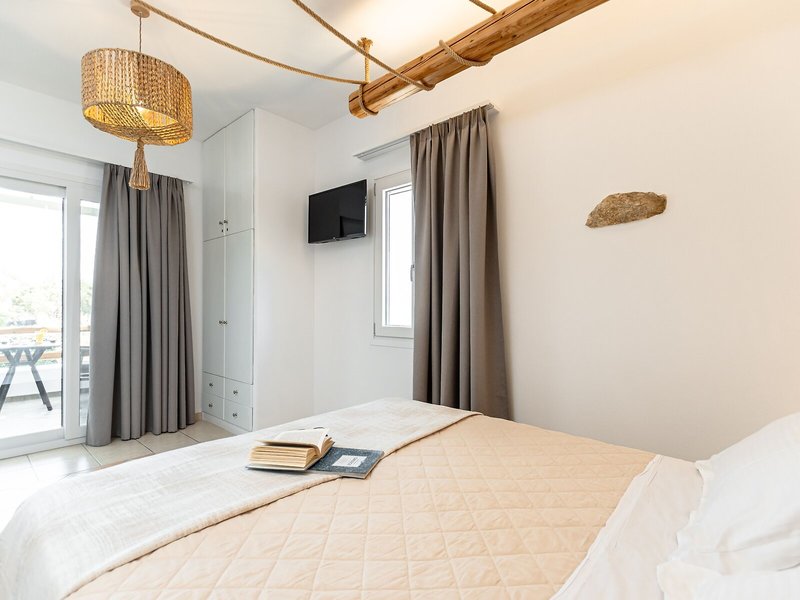 Glaronissi Beach Suites 40