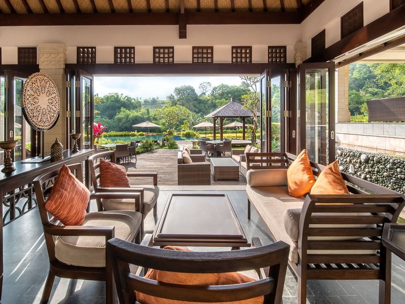 Royal Tulip Saranam Resort & Spa