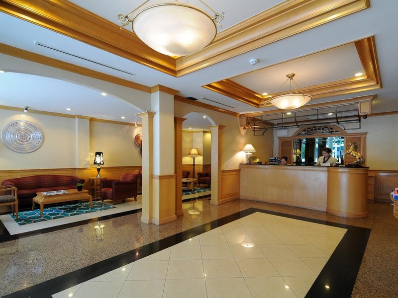 Admiral Suites 13
