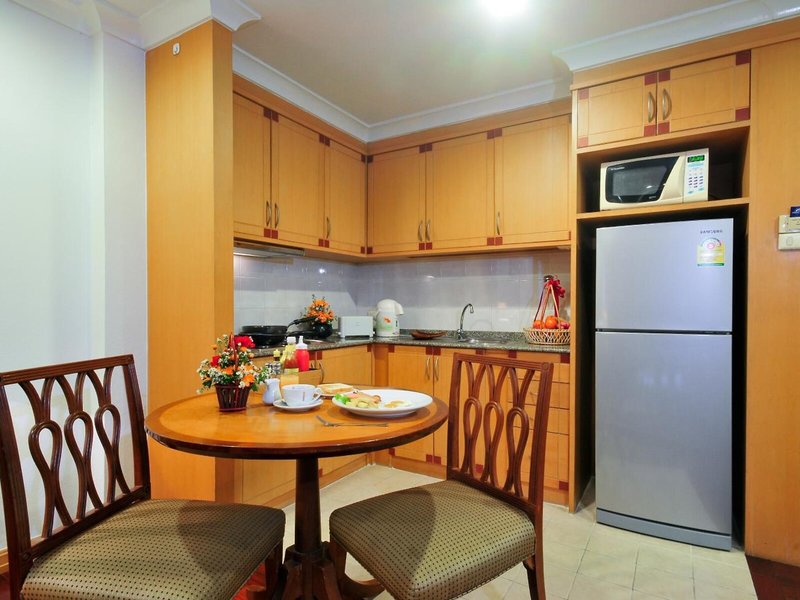 Admiral Suites 24