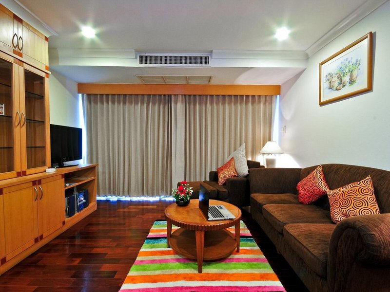 Admiral Suites 28