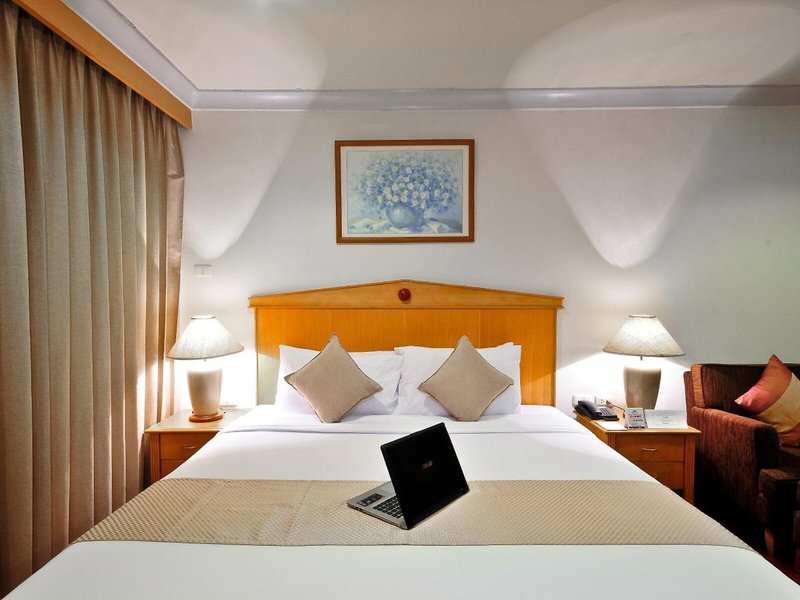 Admiral Suites 32