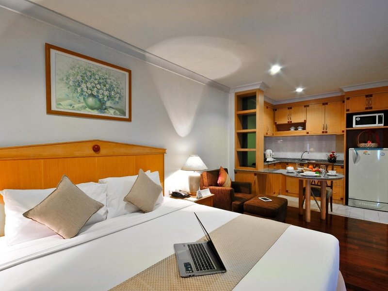 Admiral Suites 33