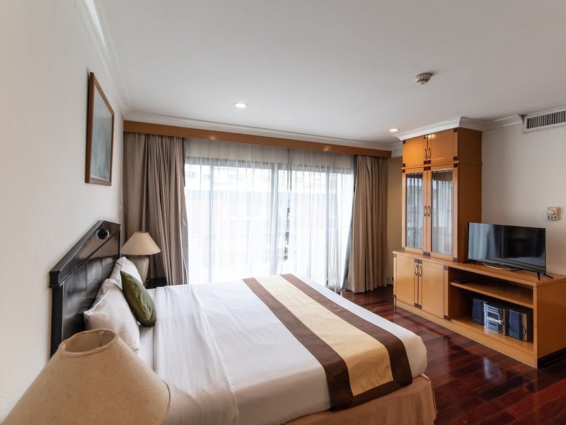 Admiral Suites 36