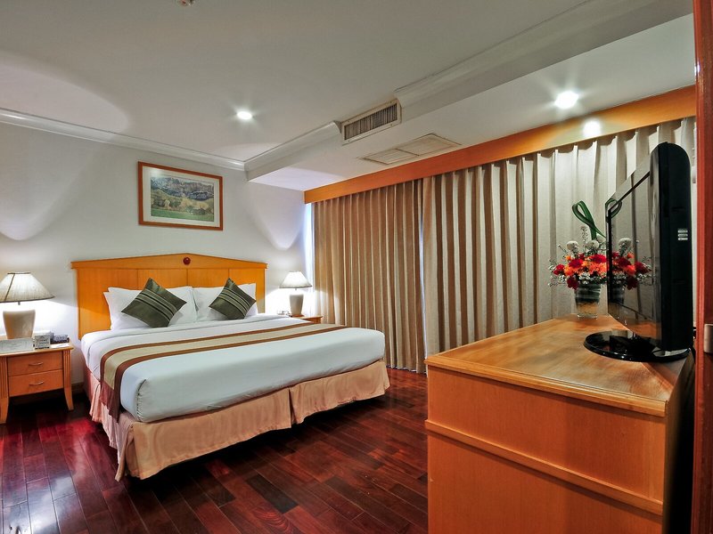 Admiral Suites 38