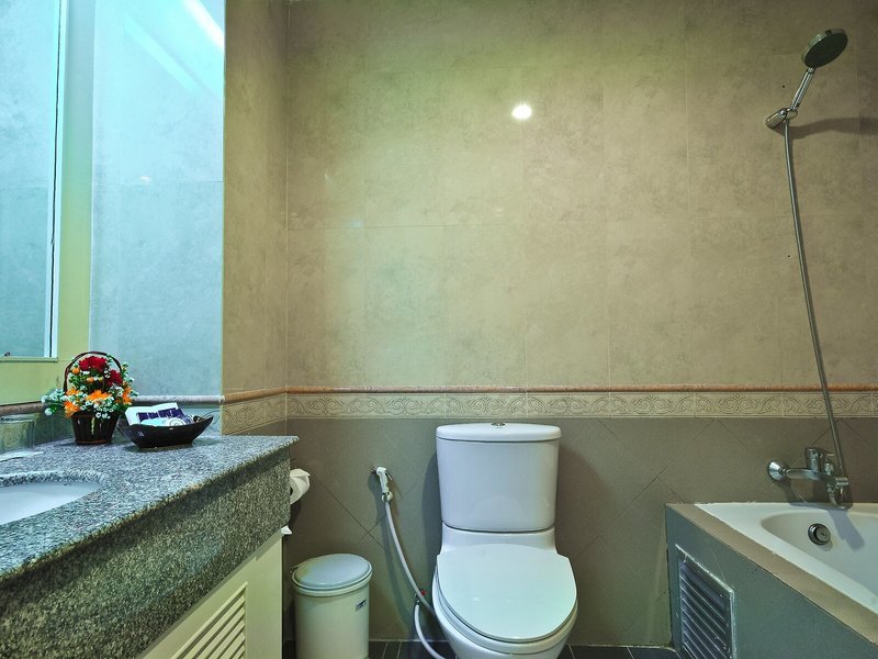 Admiral Suites 40