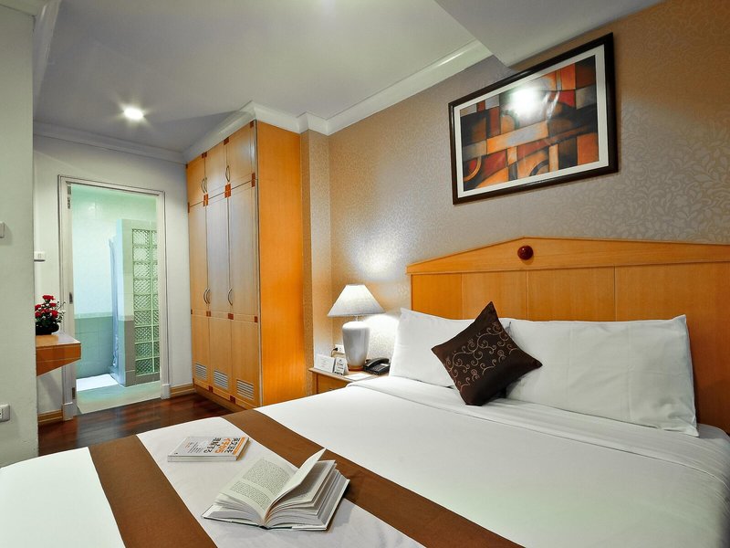 Admiral Suites 42