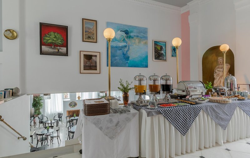 Aneroussa Beach Hotel 10