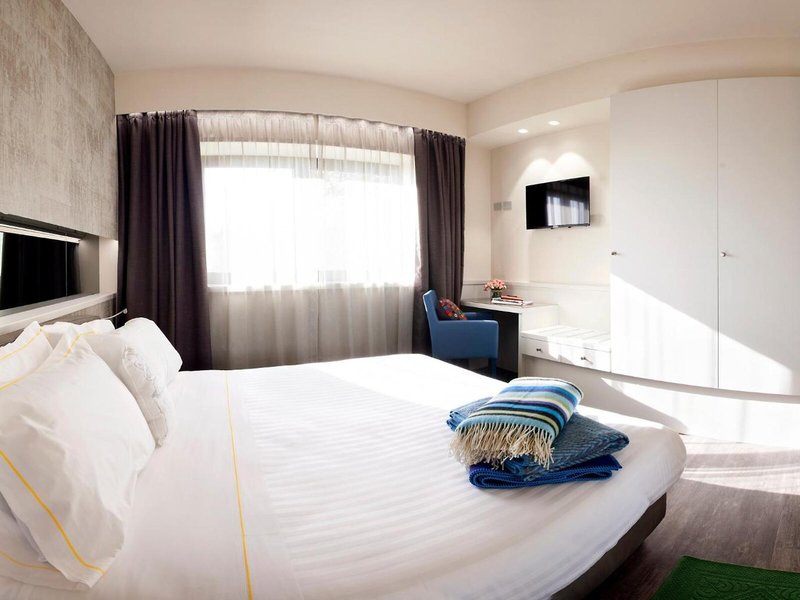 Albavilla Hotel & Co. 34 - Room Example