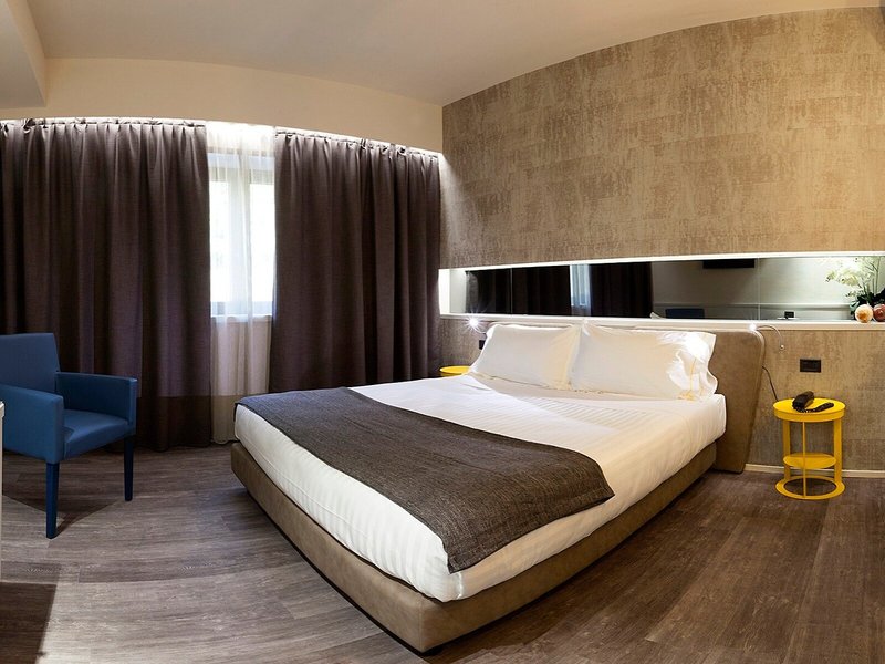 Albavilla Hotel & Co. 35 - Room Example