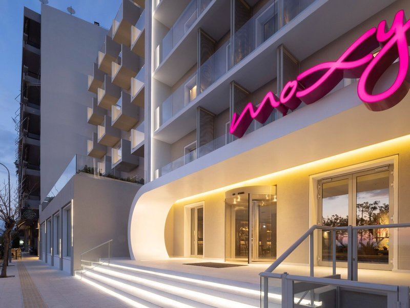 Moxy Patra Marina 1
