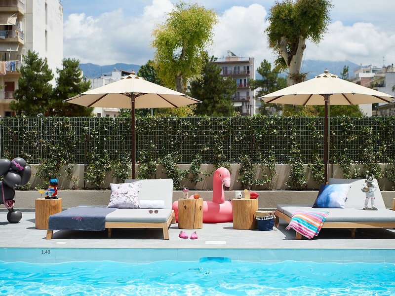 Moxy Patra Marina 11