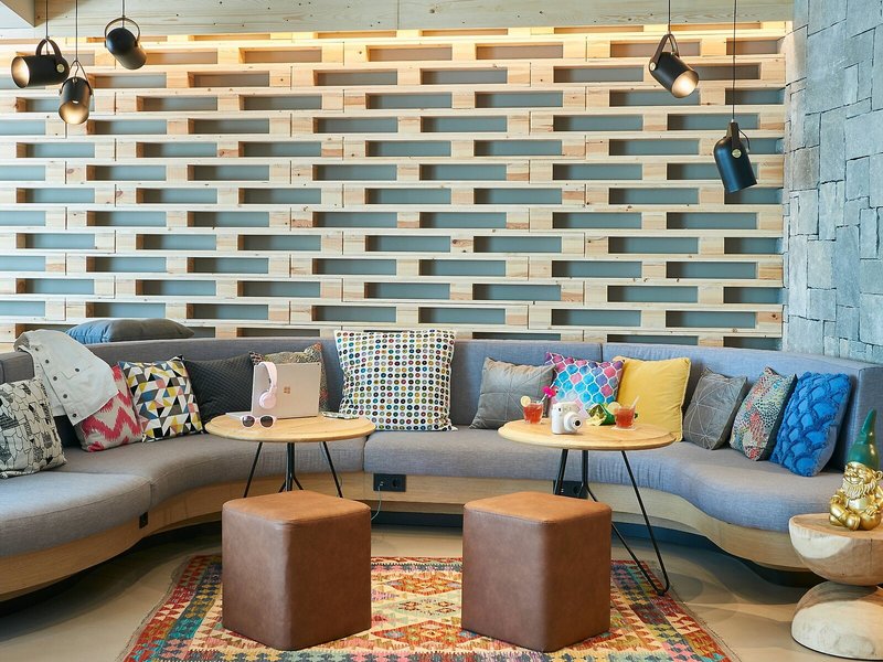 Moxy Patra Marina 15