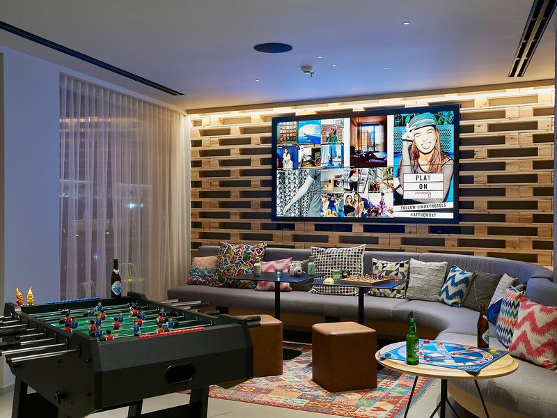 Moxy Patra Marina 35