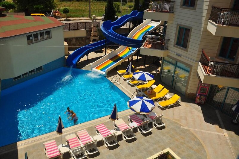 Cinar Family Suite Hotel 35