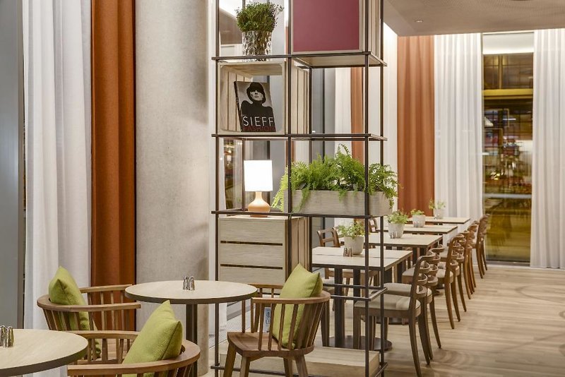 IntercityHotel Hamburg-Barmbek 6