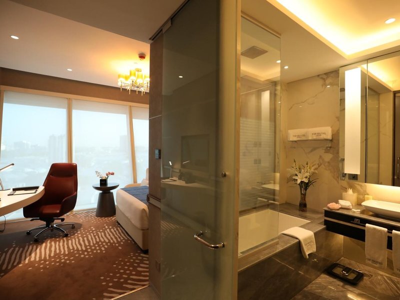 VIP Hotel 13