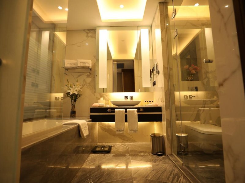VIP Hotel 14