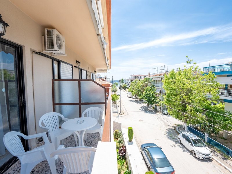 Milonas House Apartments 5