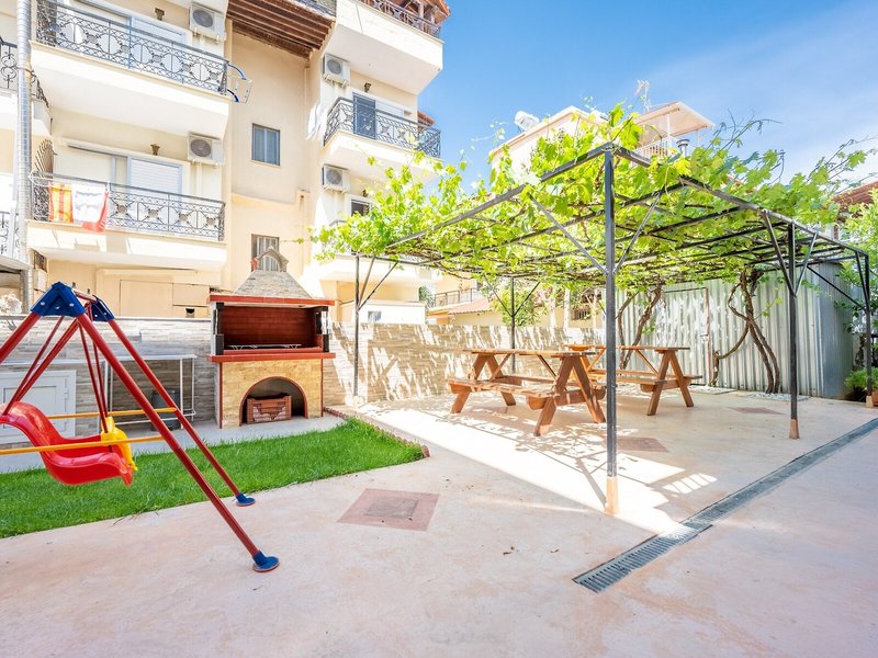 Milonas House Apartments 8