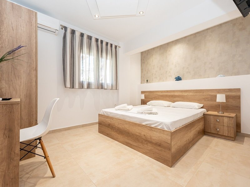 Milonas House Apartments 10