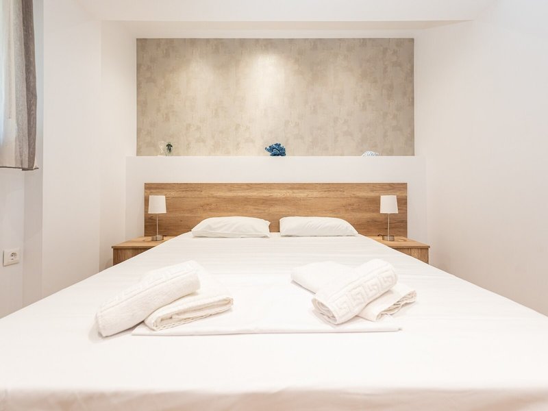 Milonas House Apartments 17