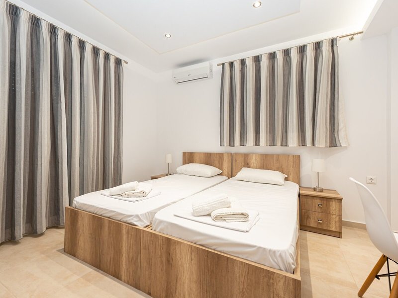 Milonas House Apartments 25