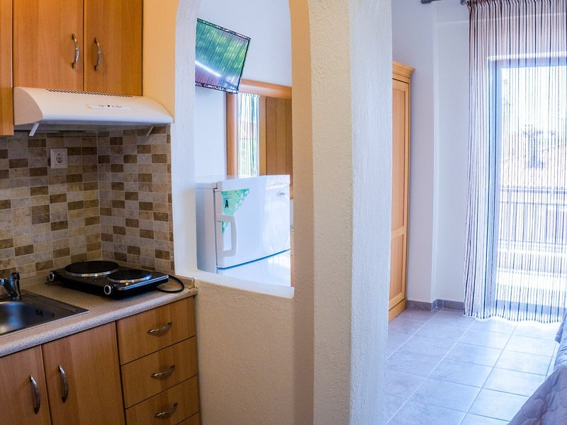 Milonas House Apartments 36